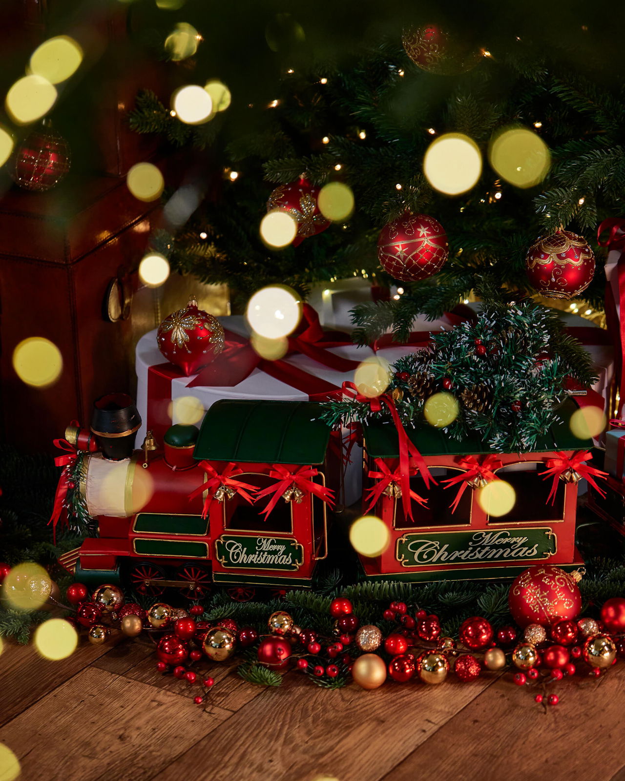 Claus tomtetåg röd/grön