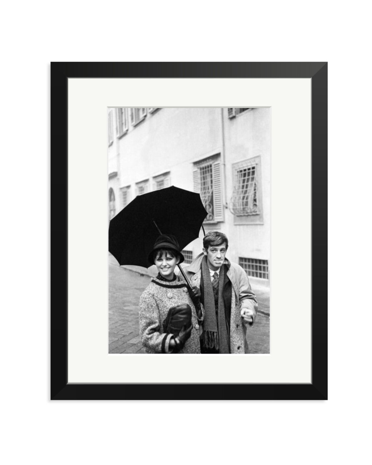 Claudia Cardinale and Jean Paul Belmondo Black / Medium