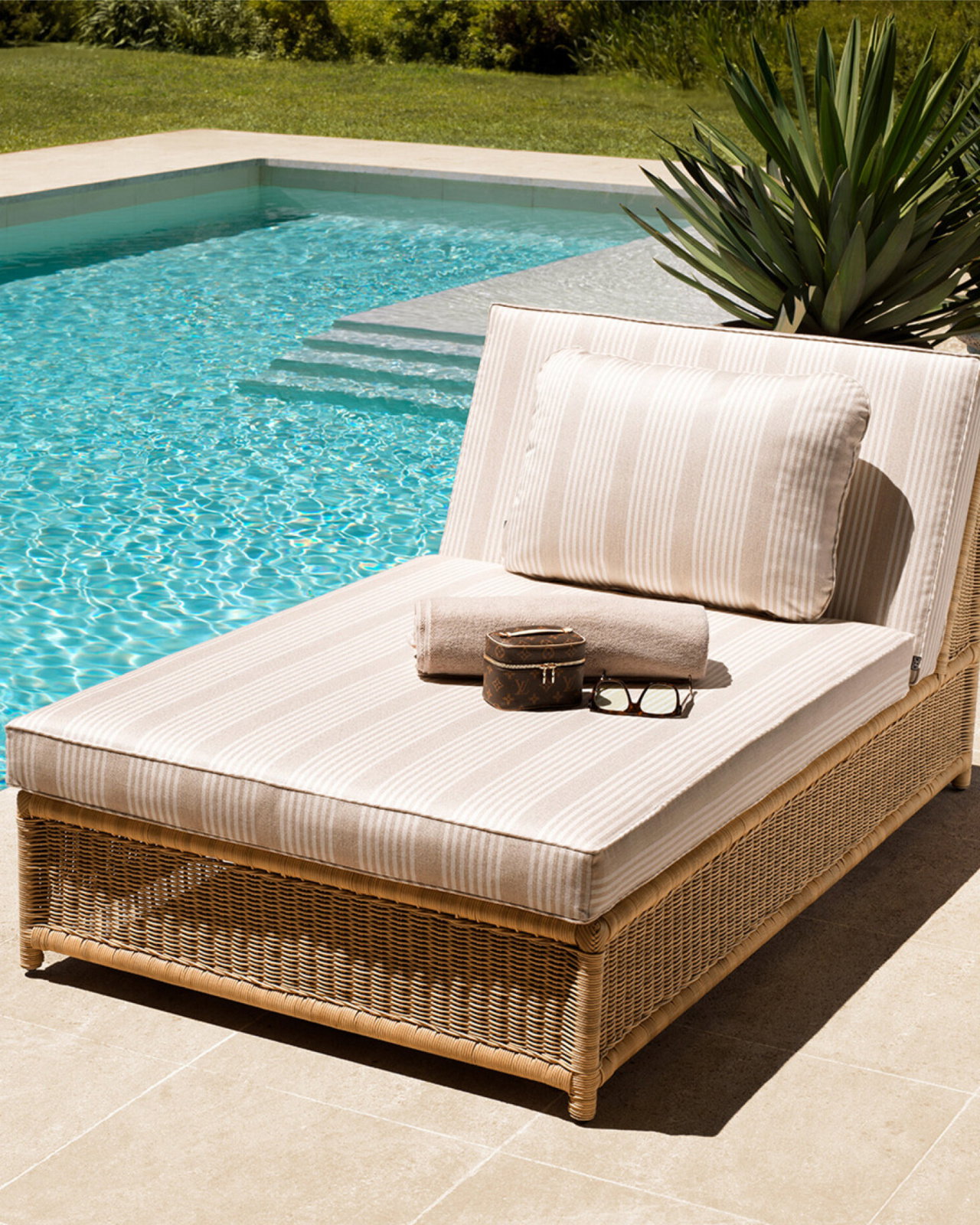 Hampton aurinkovuode saville beige