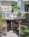 Käsinojalliset Marbella-tuolit ja French-ruokapöytä