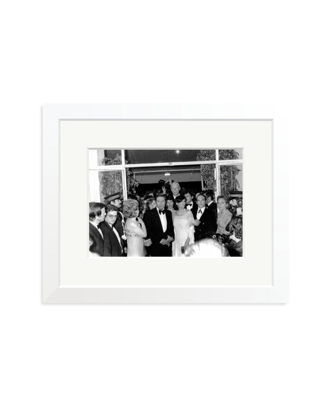 Mastroianni and Cardinale in Cannes White / Small