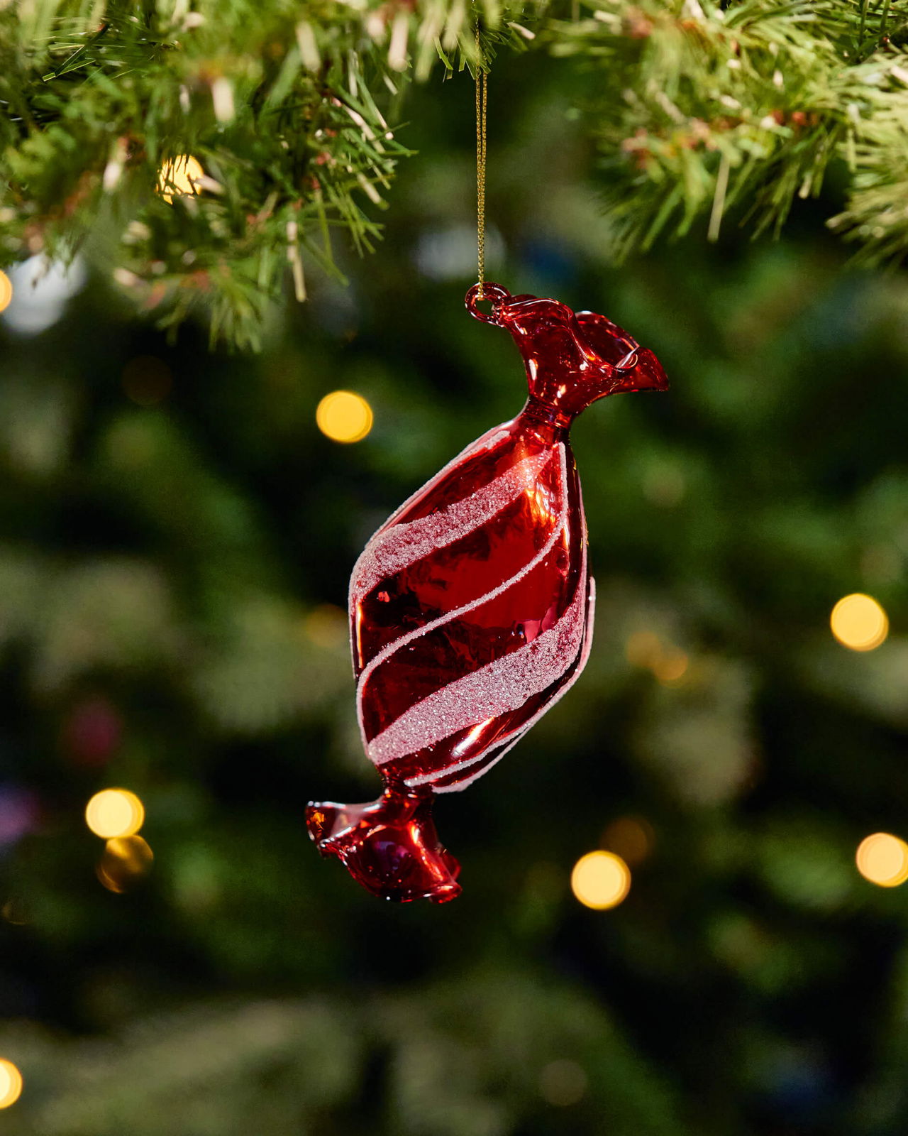 Hailey Caramel Ornament Red