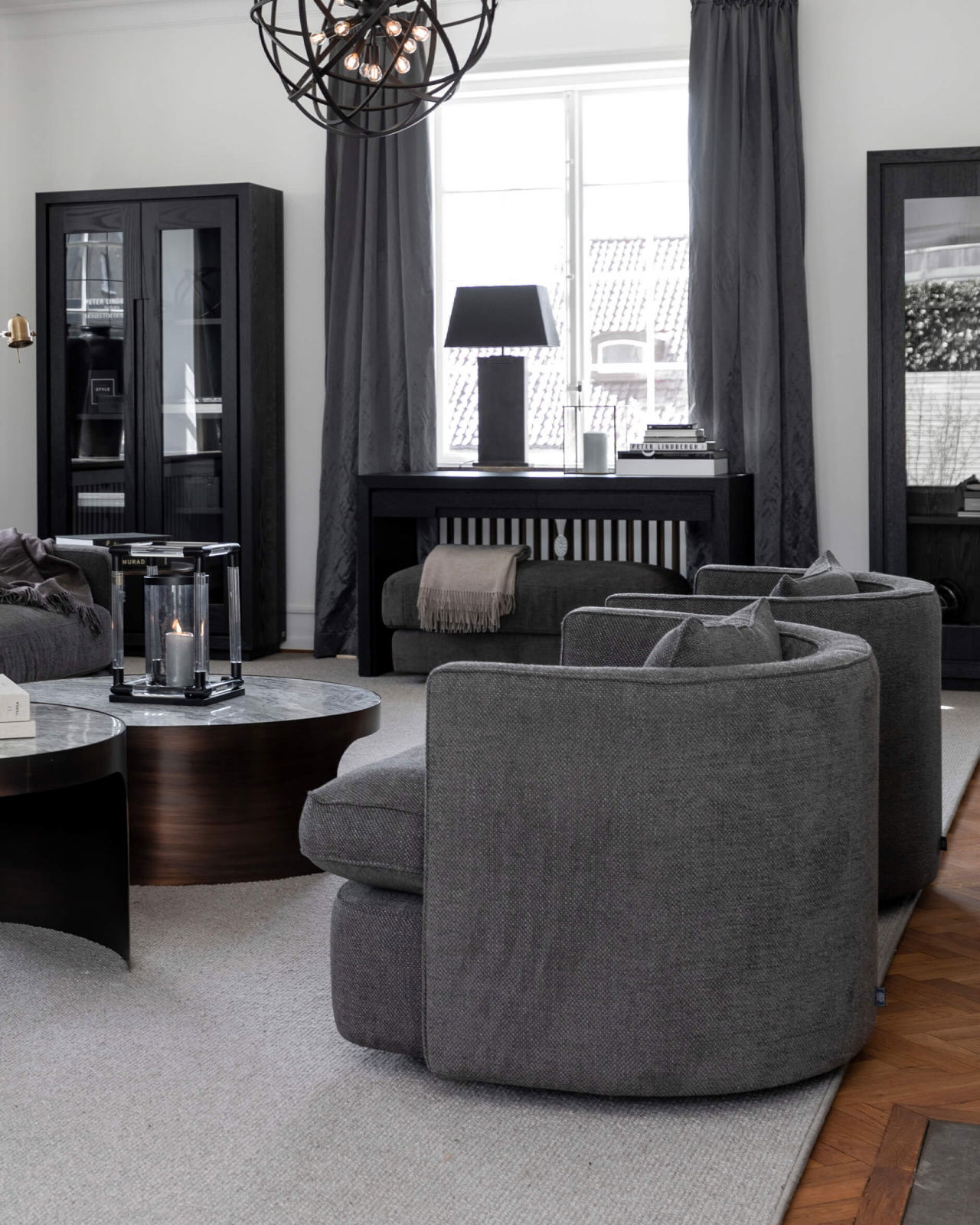 Joan fåtölj quiet wood