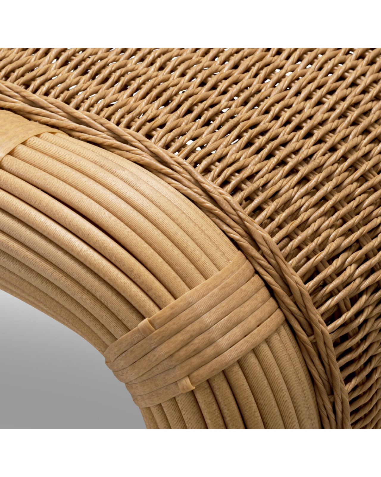 Vistamar rattan coffee table