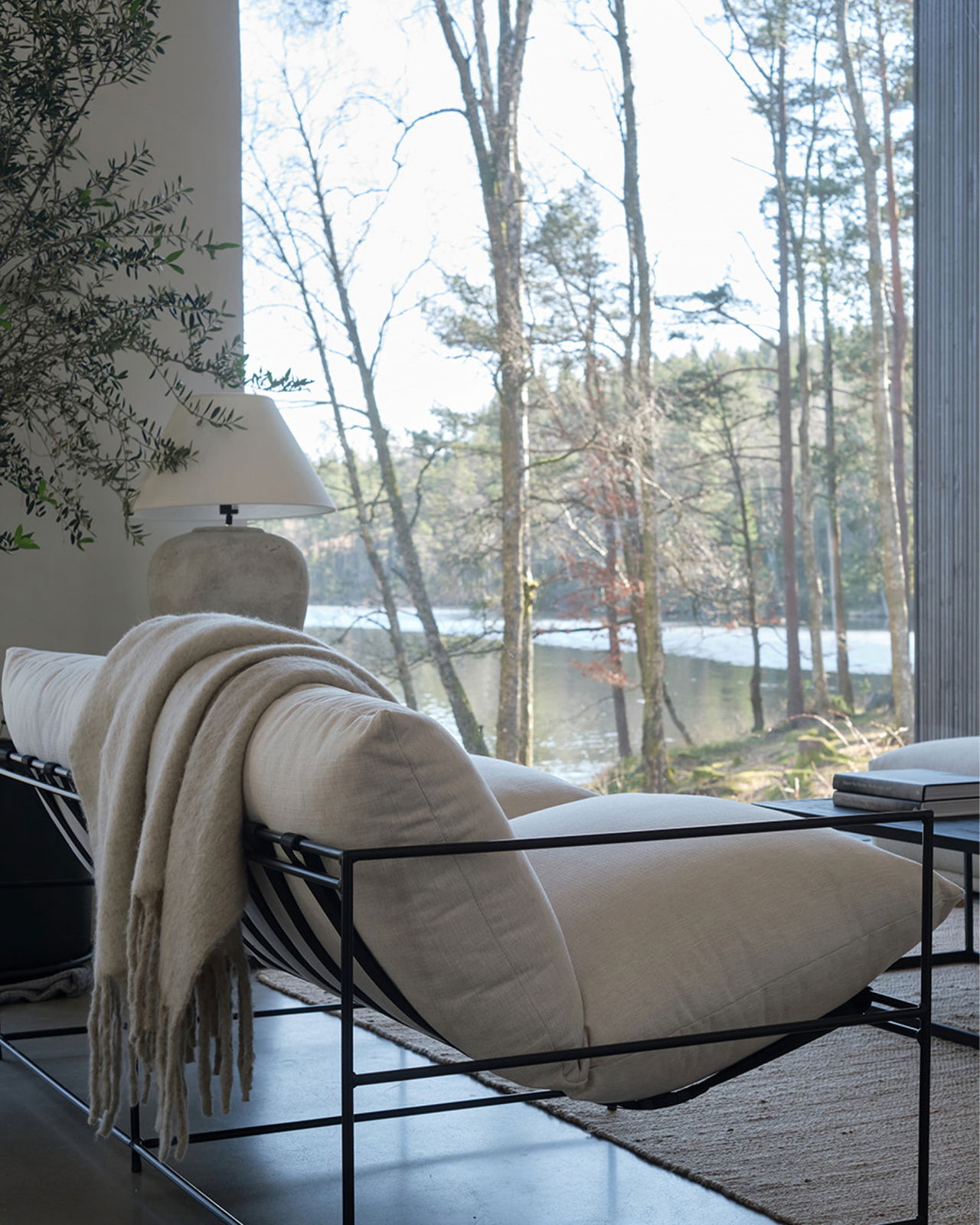 Sevilla lampunjalka L OUTLET