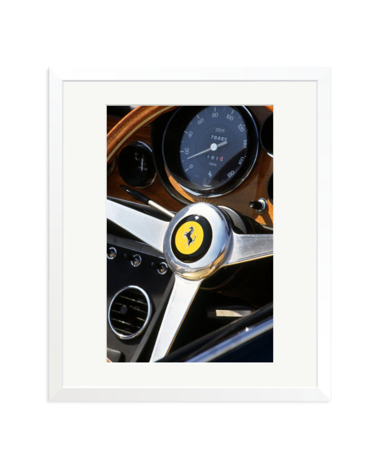 Ferrari Dashboard White / Large