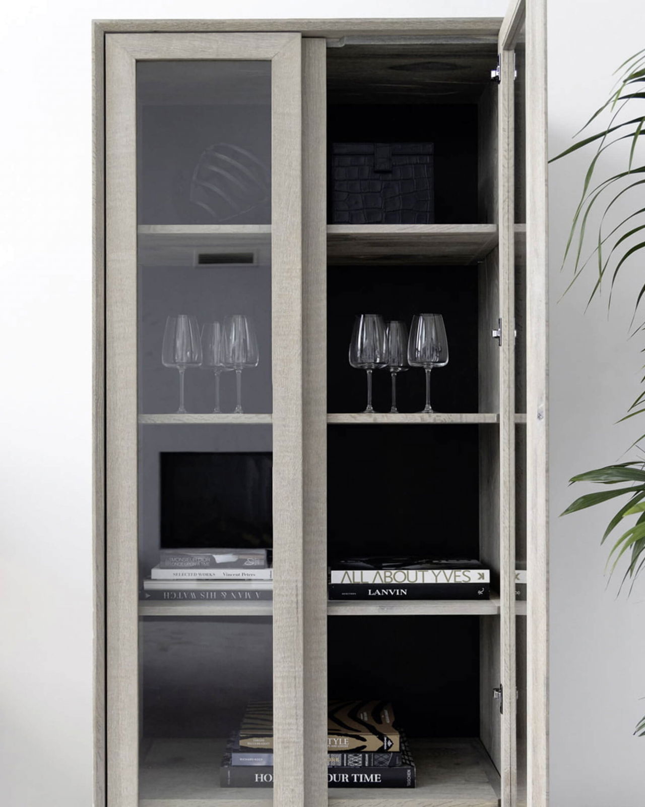 Vancouver vitrinskåp silverstone