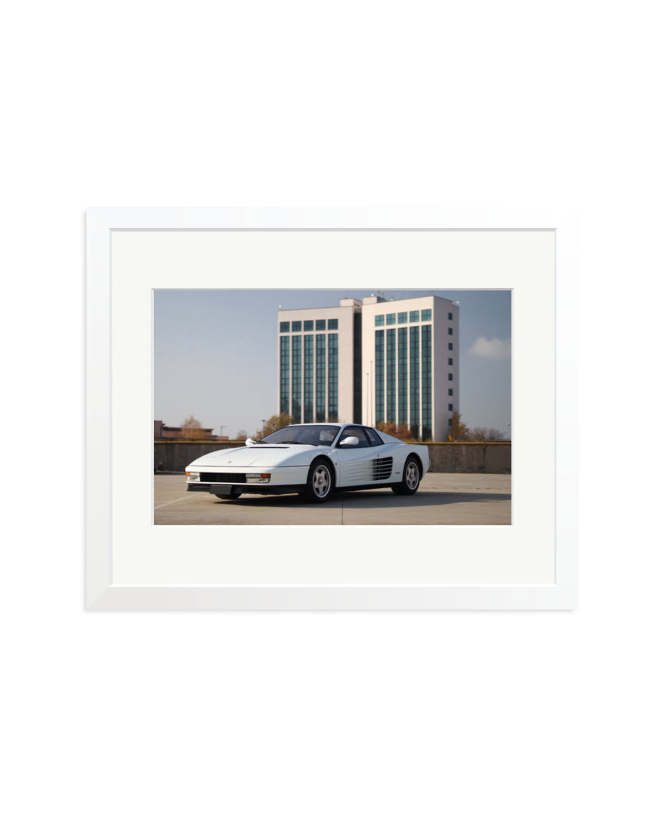 Ferrari Testarossa 01 White / Medium