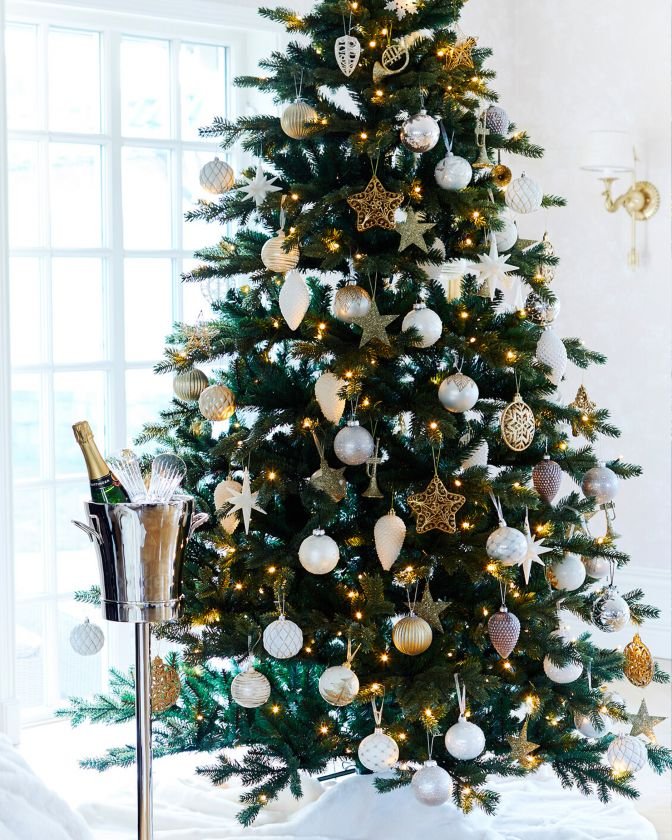 Newport Christmas Tree 185cm