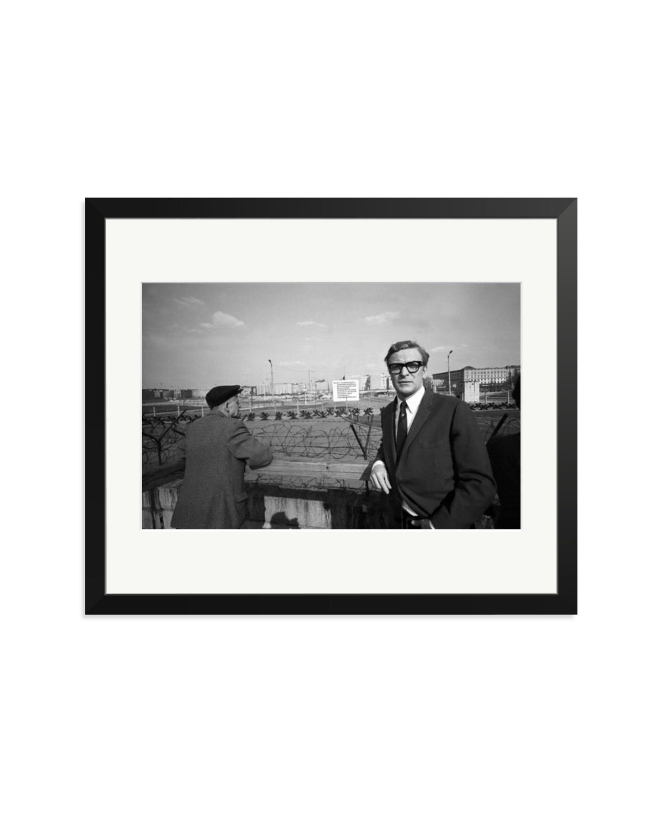 Caine in Berlin Black / Large