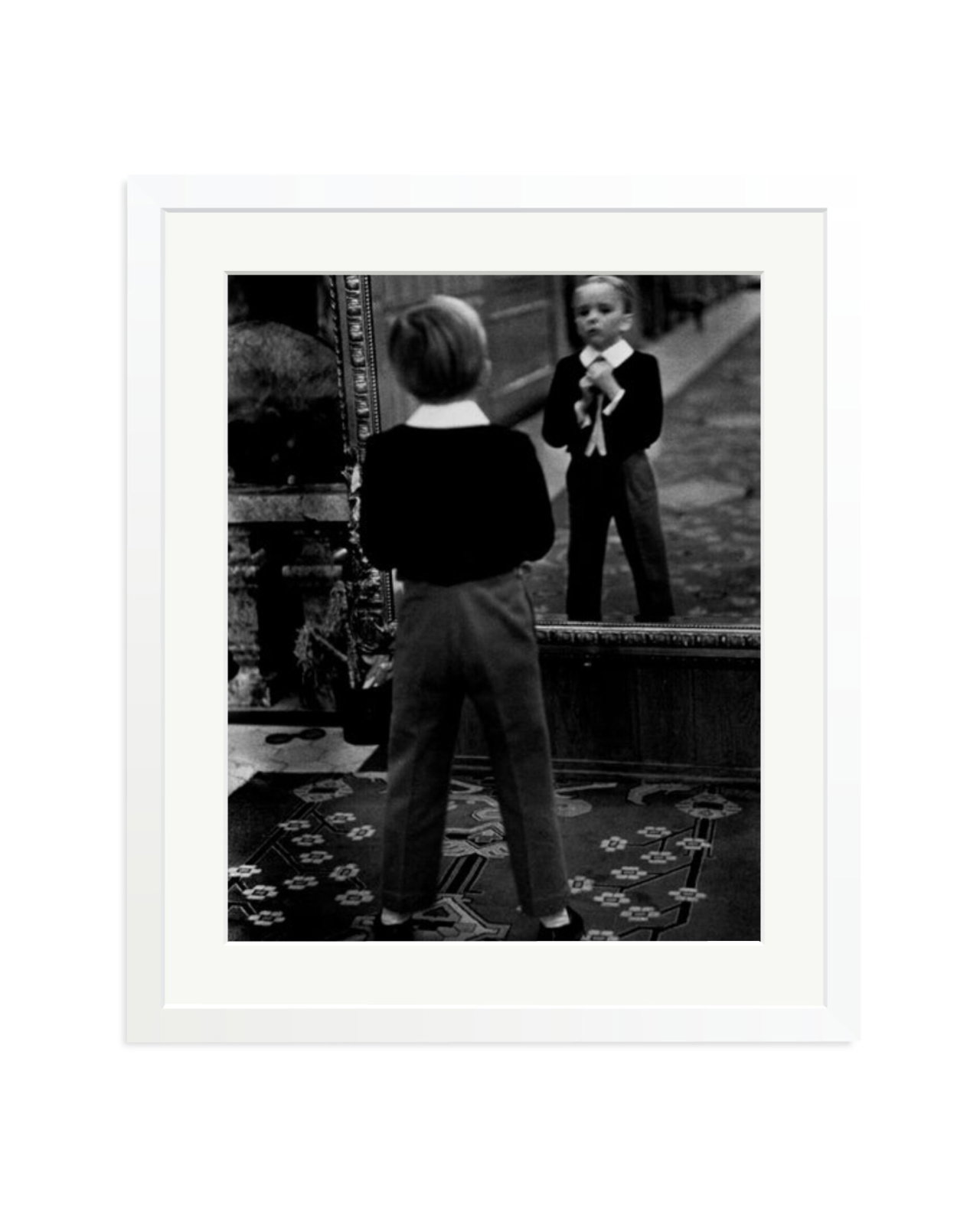 English Boy at Grand Hotel White / Large