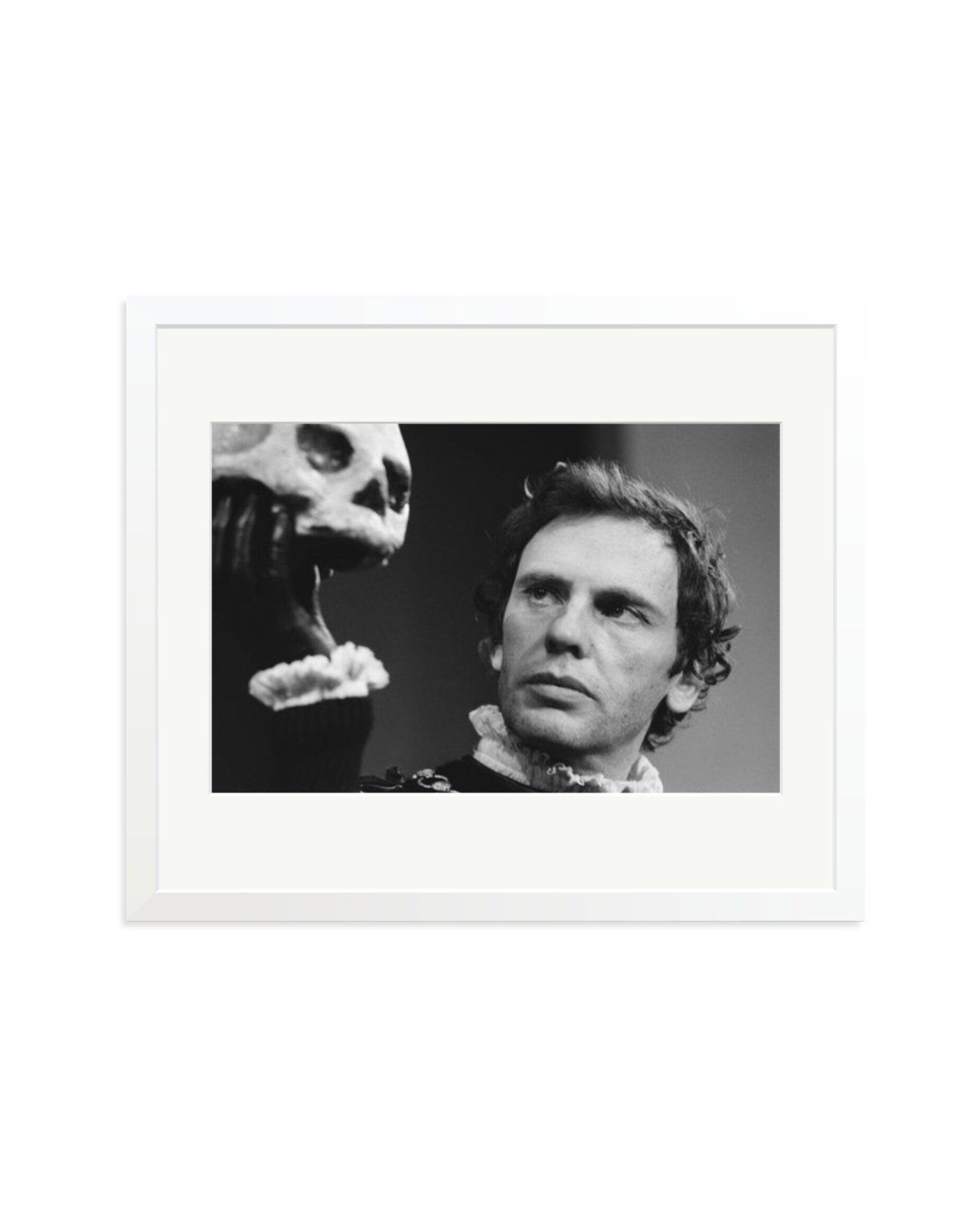 Trintignant Plays Hamlet White / Large