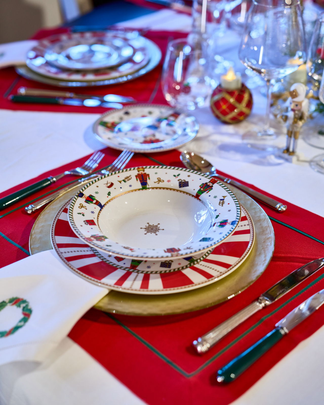 Balthazar Dinnerware Set Of 18