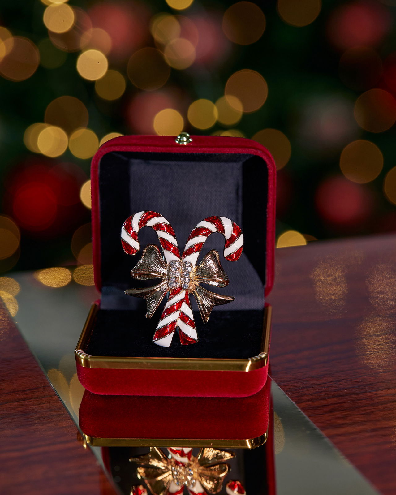 Julius Candy Cane Brooch Red/White