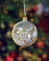 Lux Sparkling Leaves Bauble Gold 8cm