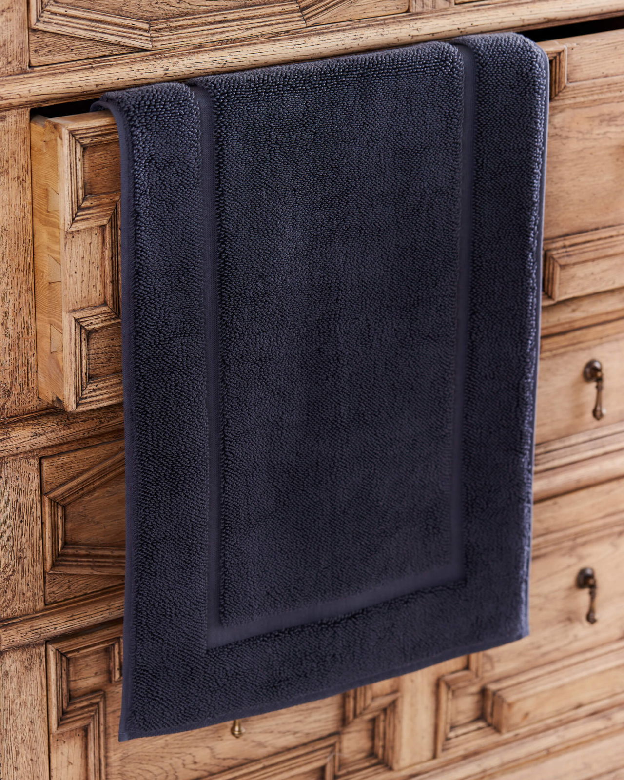 Mayfair Bath Mat Anthracite