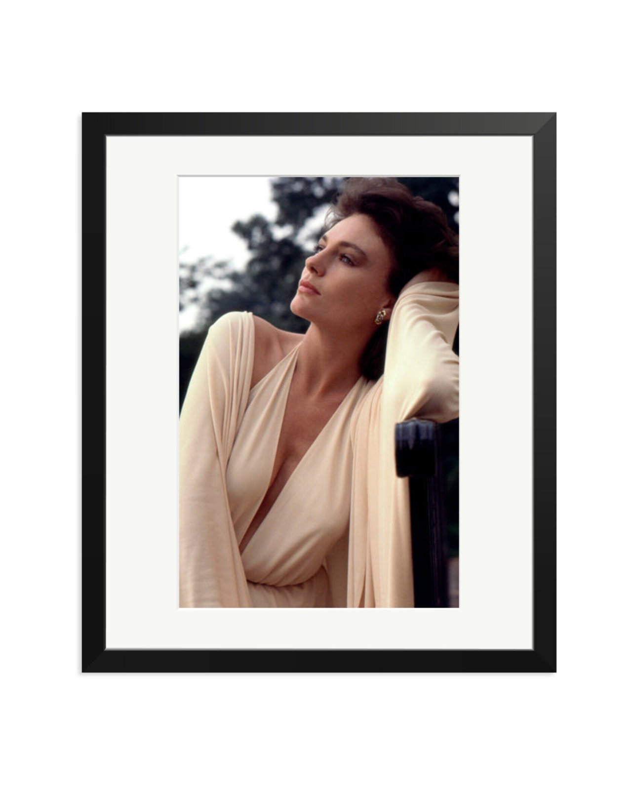Jacqueline Bisset, 1973 Black / Large