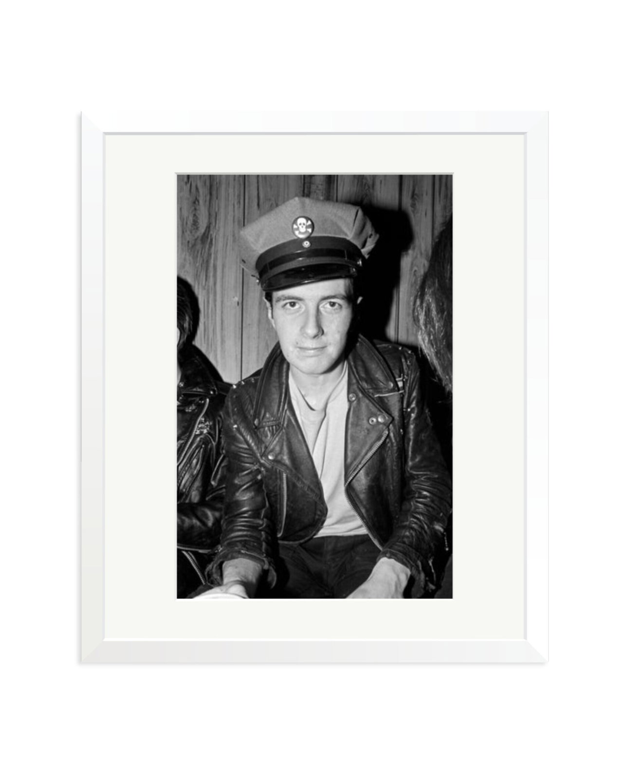 Joe Strummer of The Clash backstage 1979 White / Large