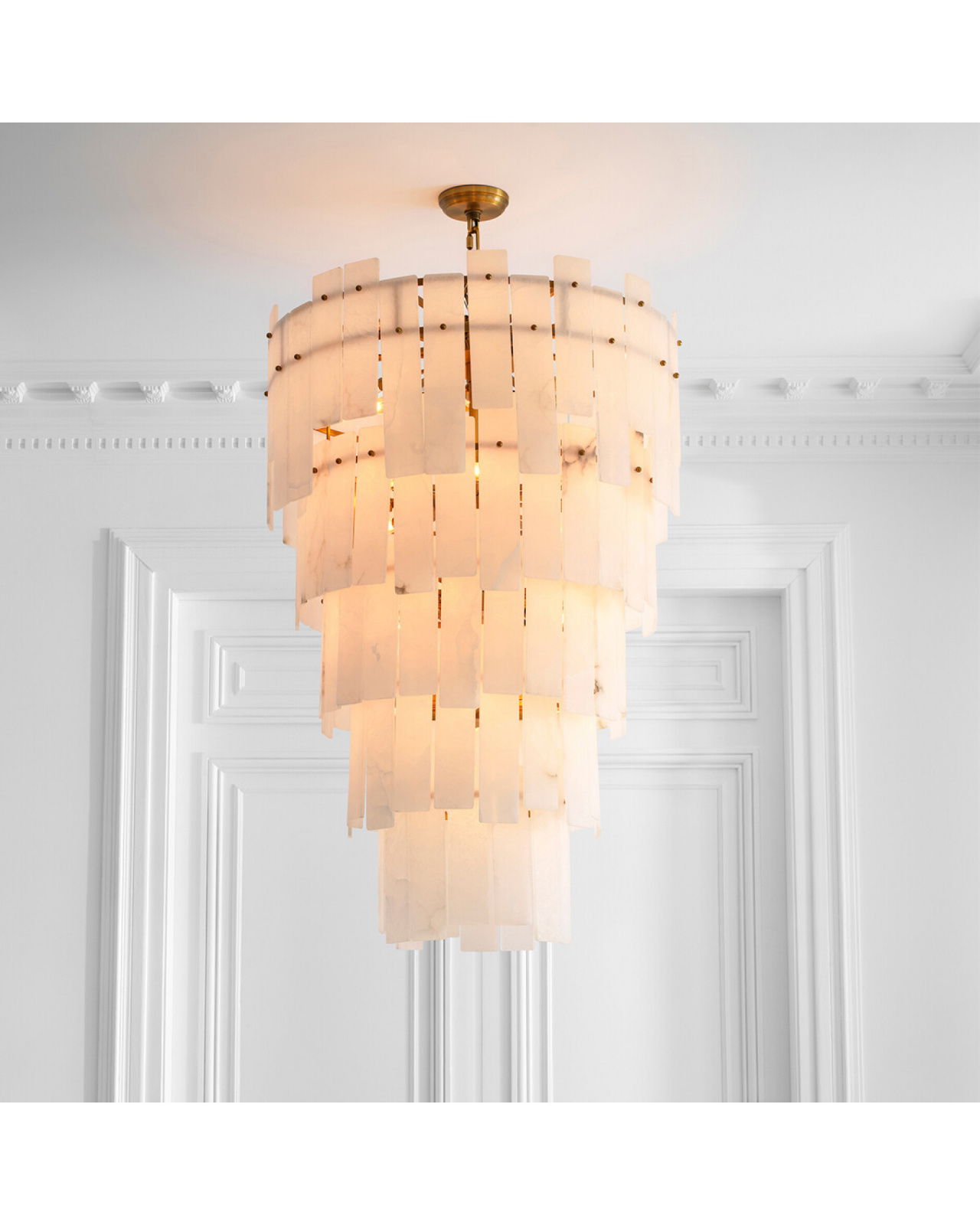 Greyson Kronleuchter antik Messing Alabaster