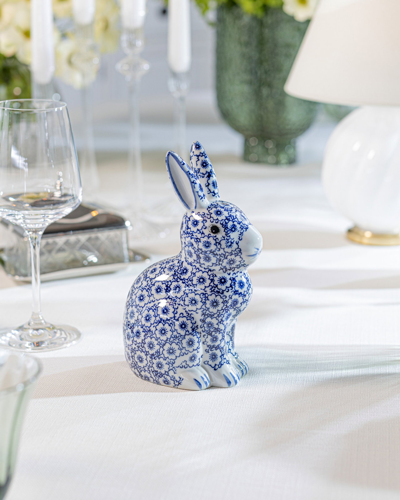 Estelle dekorationskanin blå/vit
