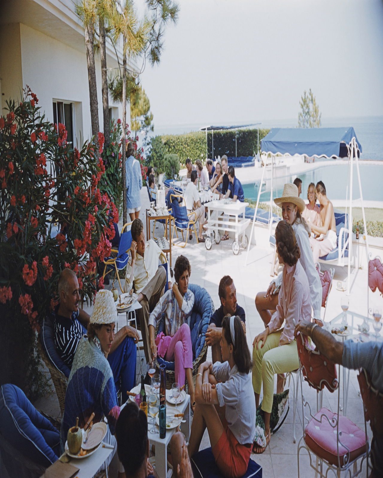 Riviera Crowd
