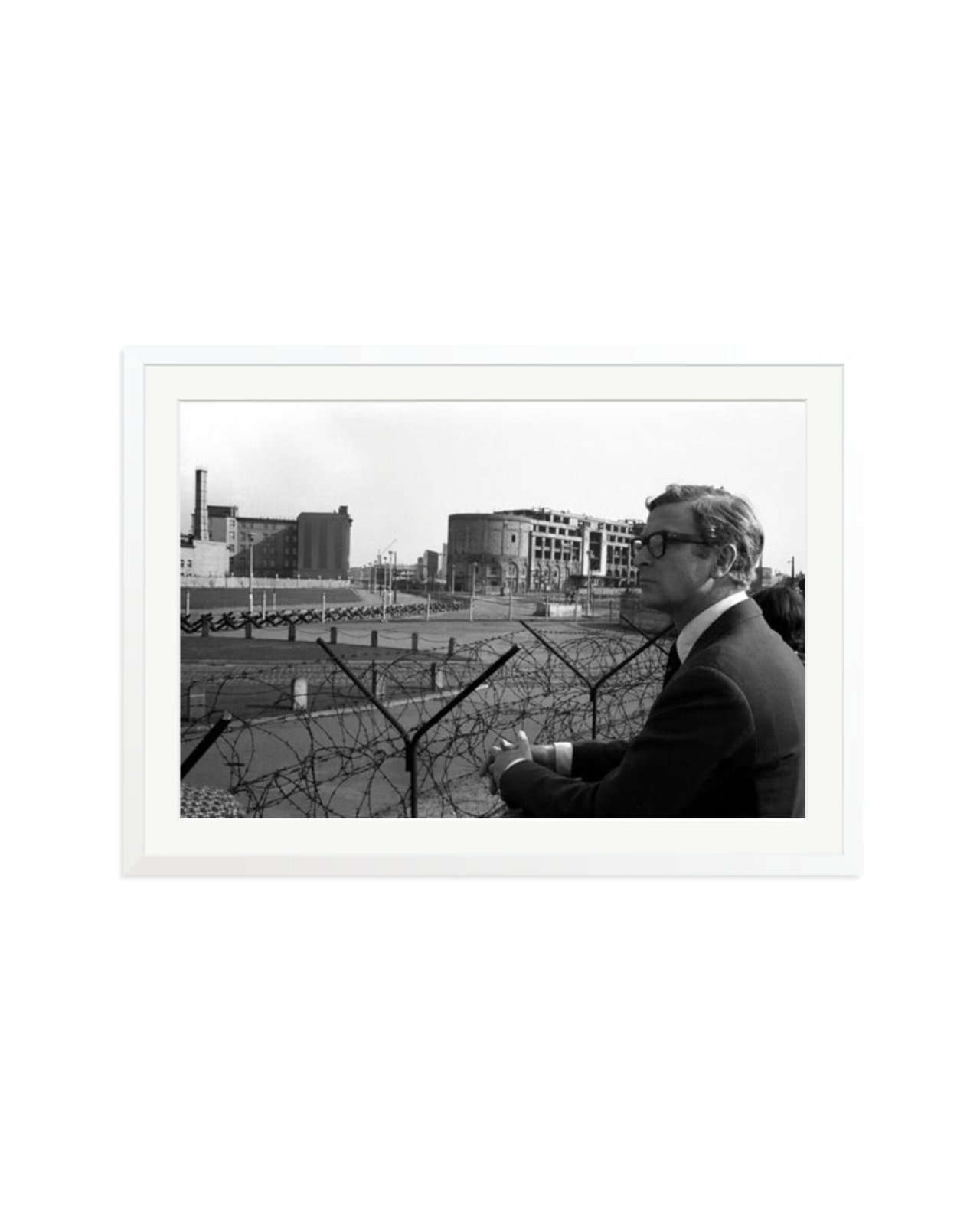 Michael Caine, Berlin, 1966 White / XXL