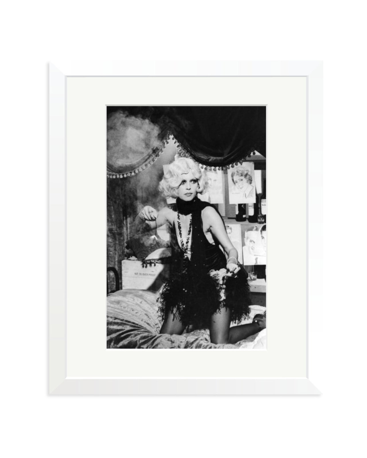 On the Set of "Boulevard Du Rhum" White / Medium