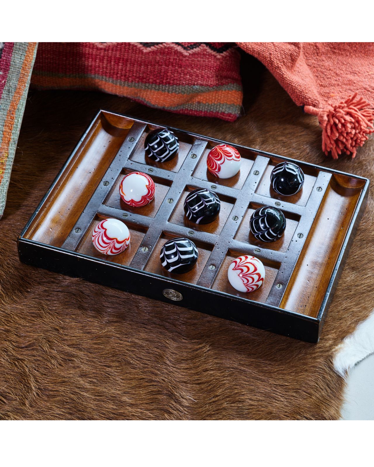 Venetian tick-tack-toe