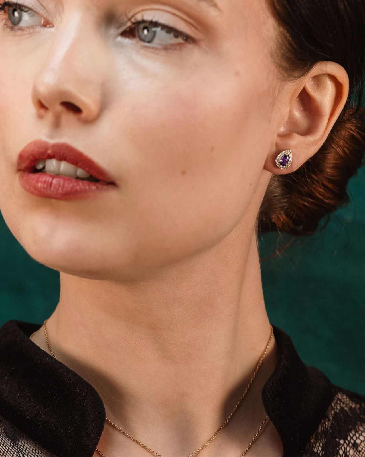 Bianca korvakorut amethyst