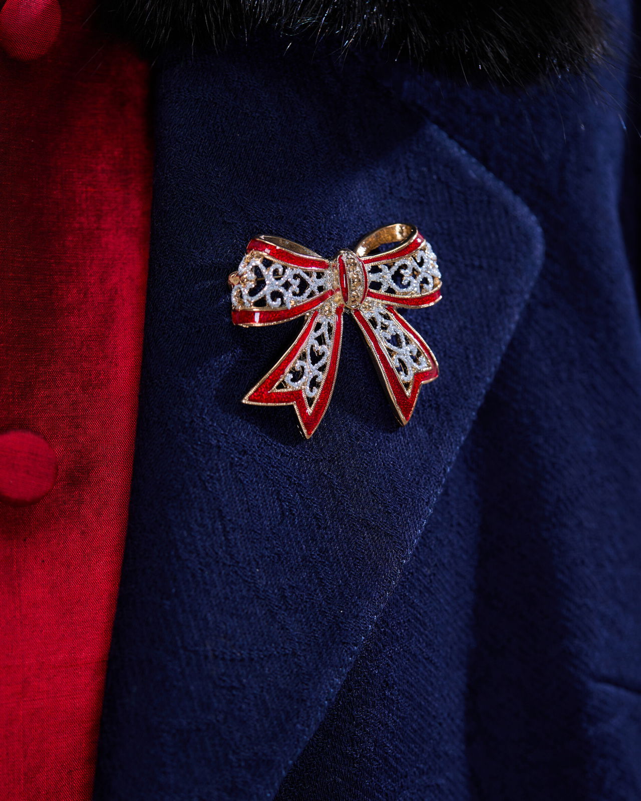 Clement Bow Brooch Red