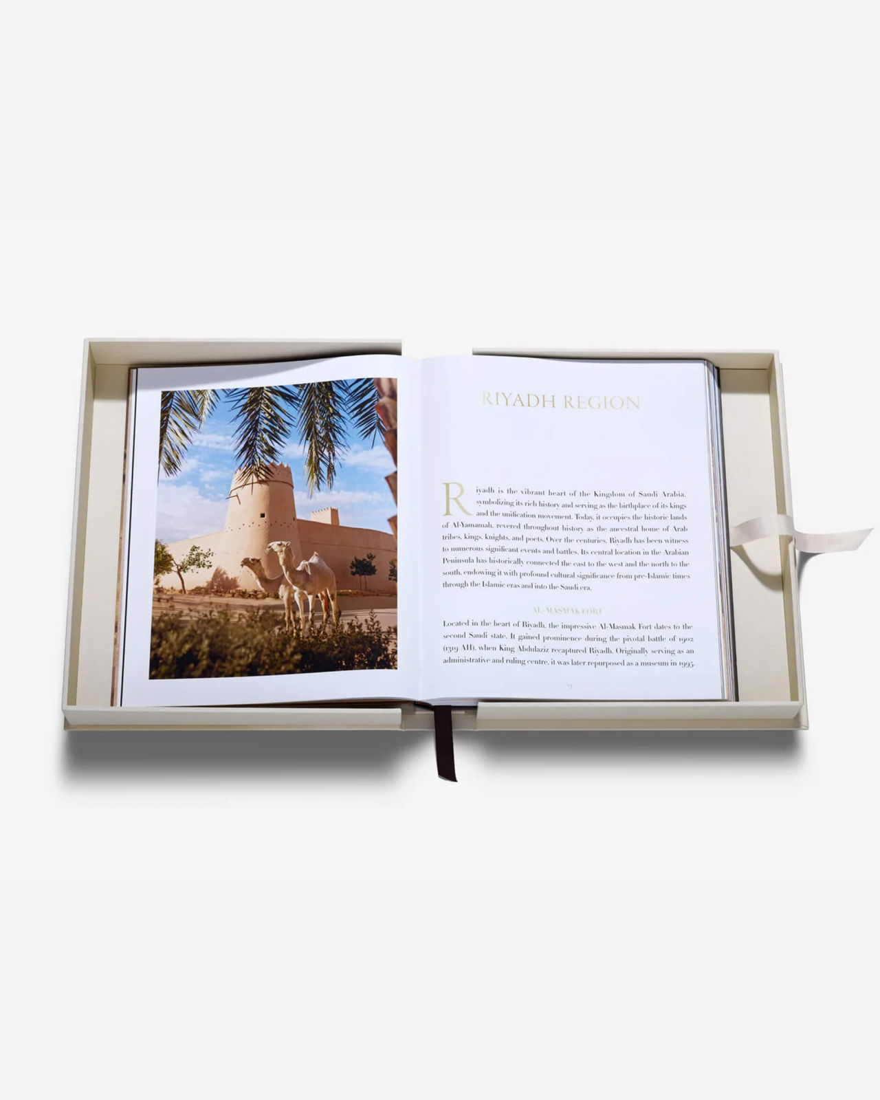 Grace in The Desert: The Beauty of Saudi Arabia's Camels