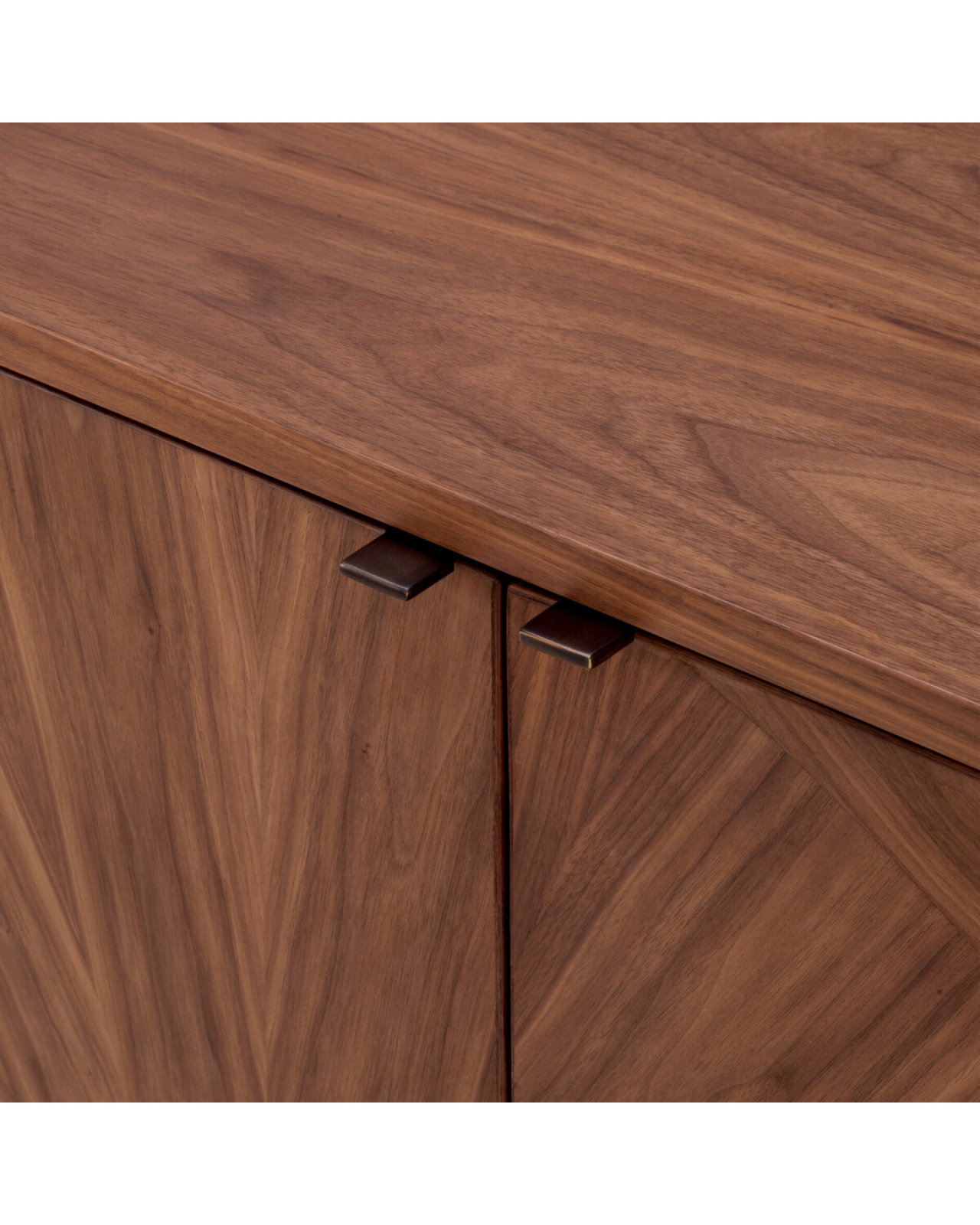 Rucello walnut sideboard