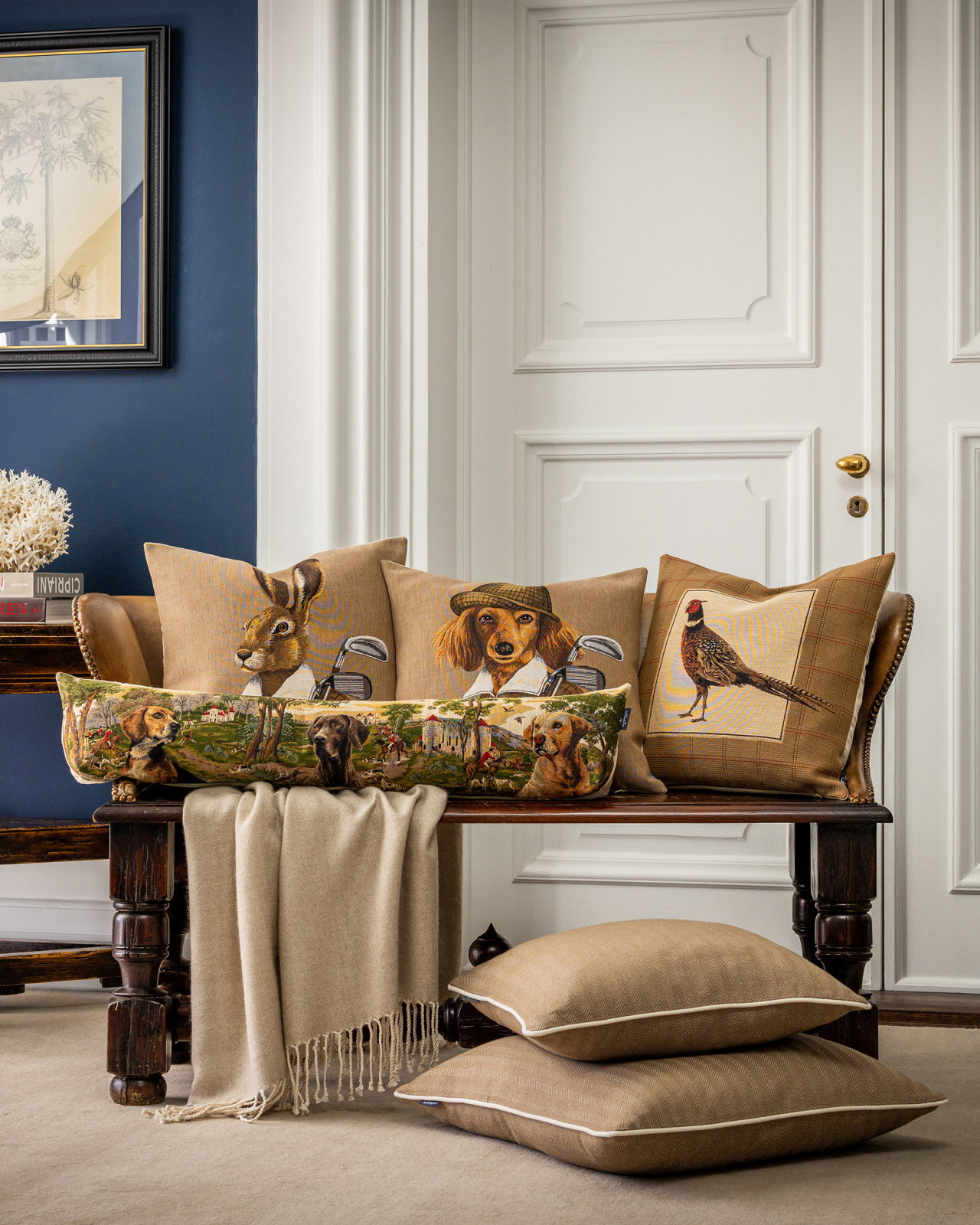 Woodford cushion