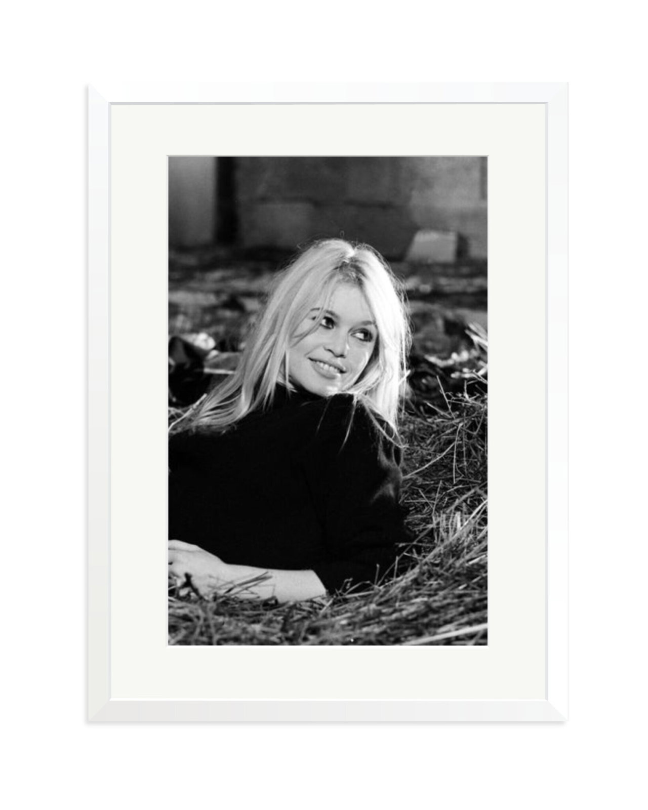 Brigitte on the set of 'A Coeur joie' White / XL