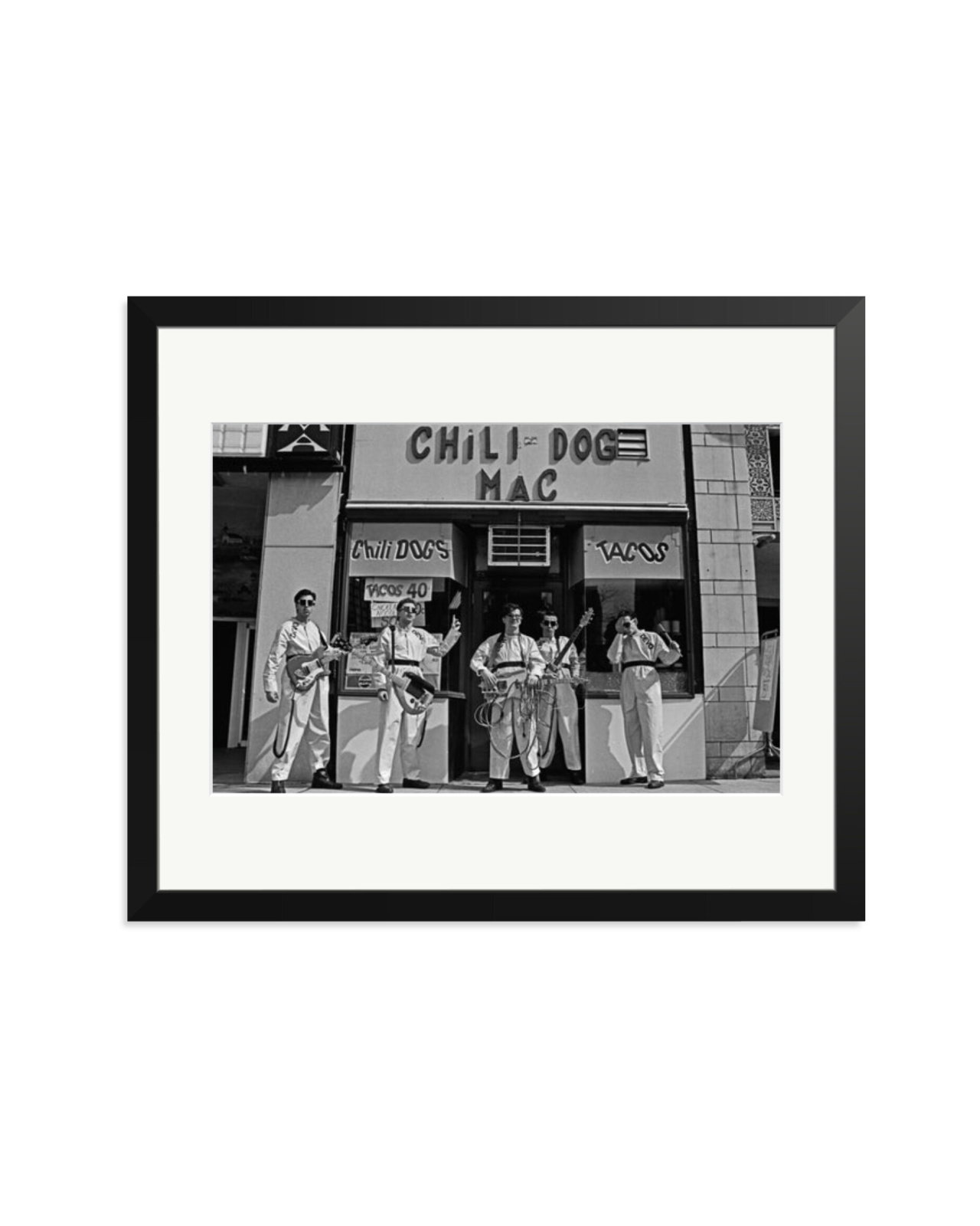 Devo at The Chili Dog Mac in Akron 1978 Black / Large
