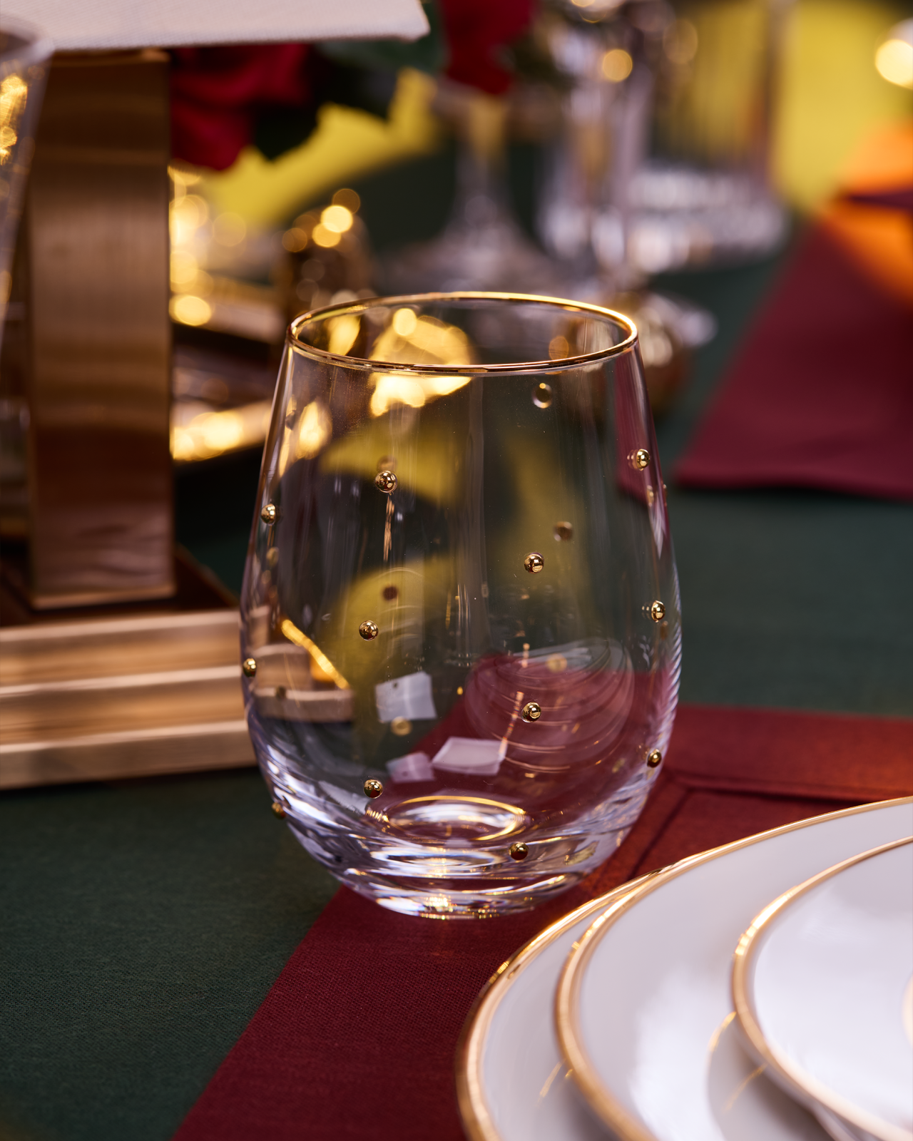 Dotty gullglass