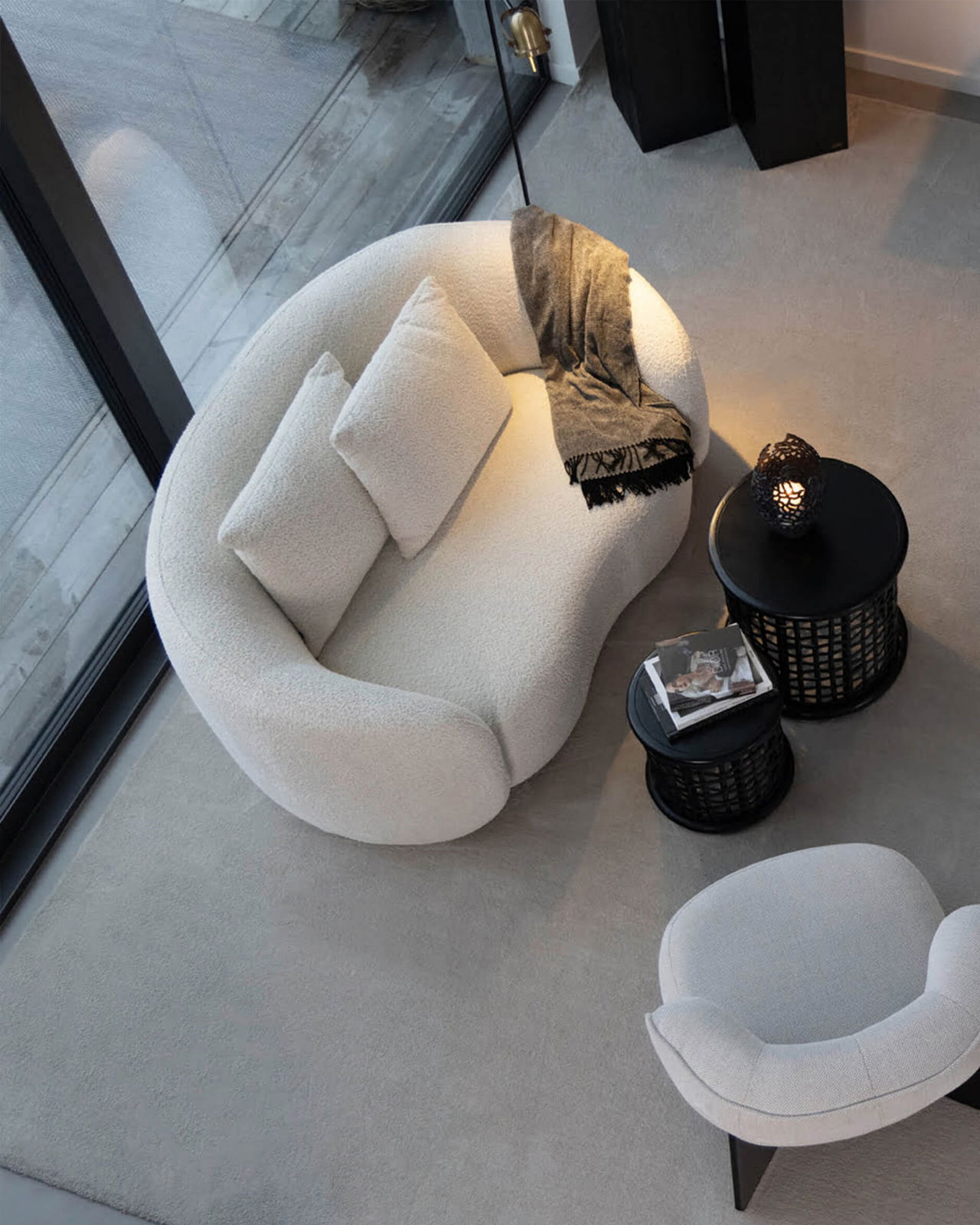 Dome loveseat story cream