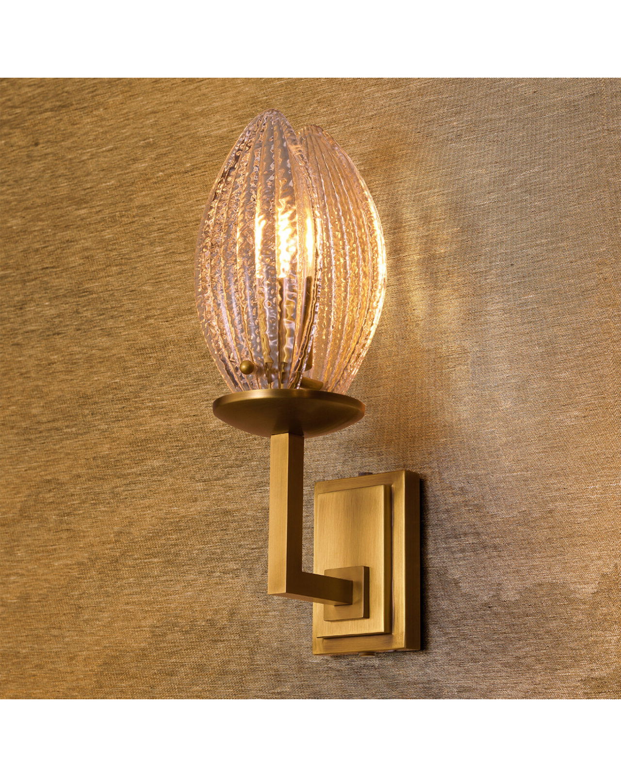 Persephone wandlamp antiek messing